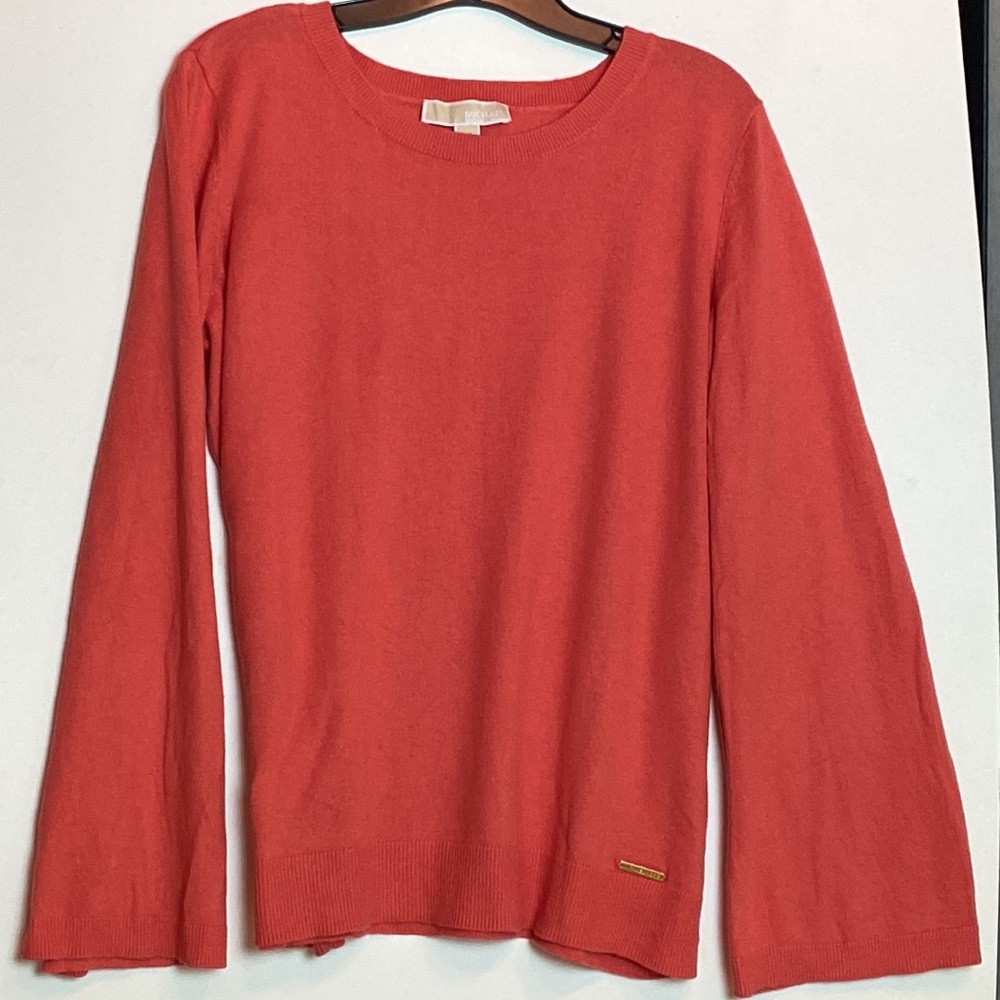 Fab!!! MICHAEL KORS Large Coral Flared Sleeve Light Sweater Shirt NICE - Picture 1 of 10